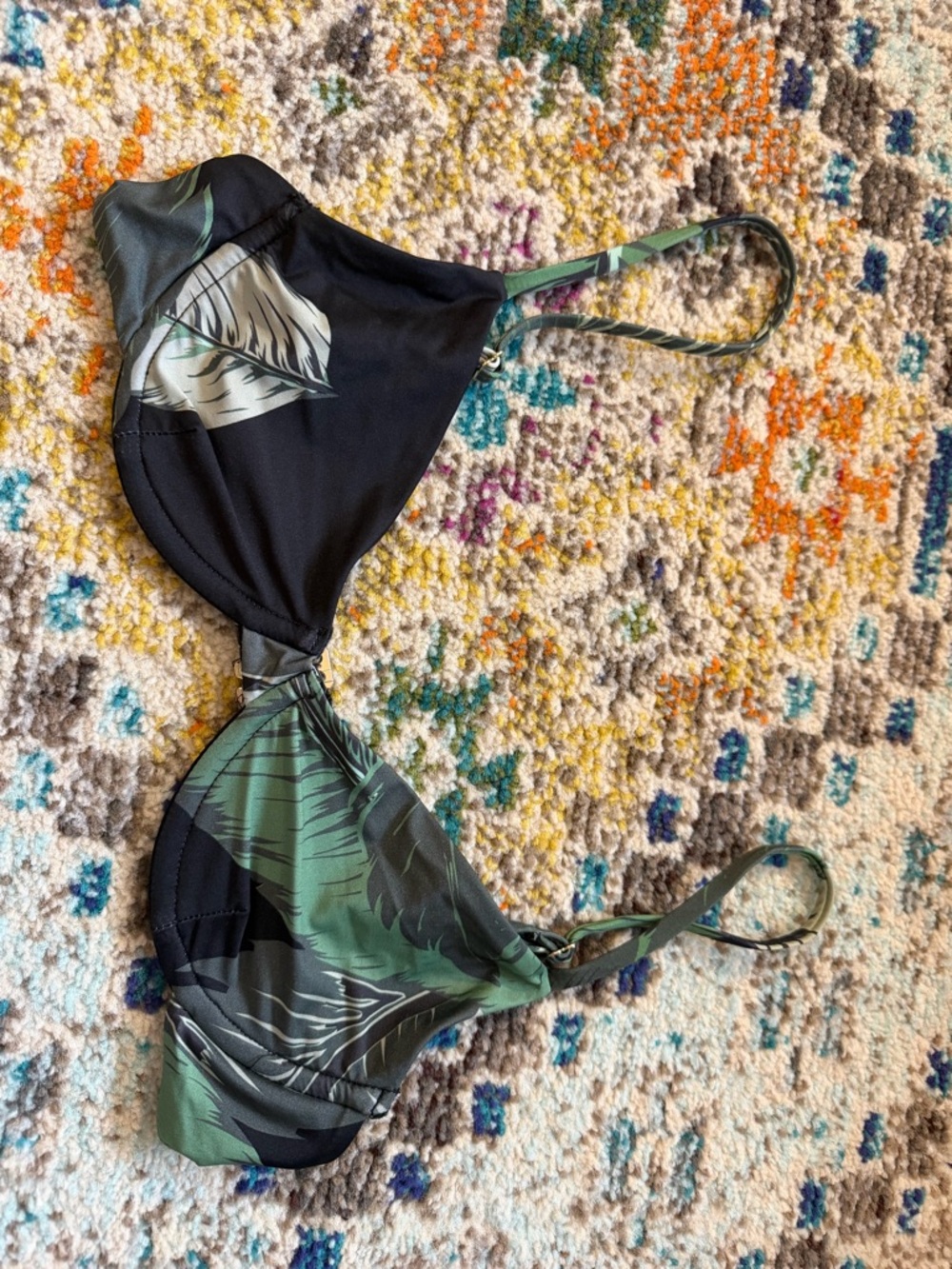 Beach Riot Camilla Black & Green Tropical Leaf bikini top - Picture 2 of 6